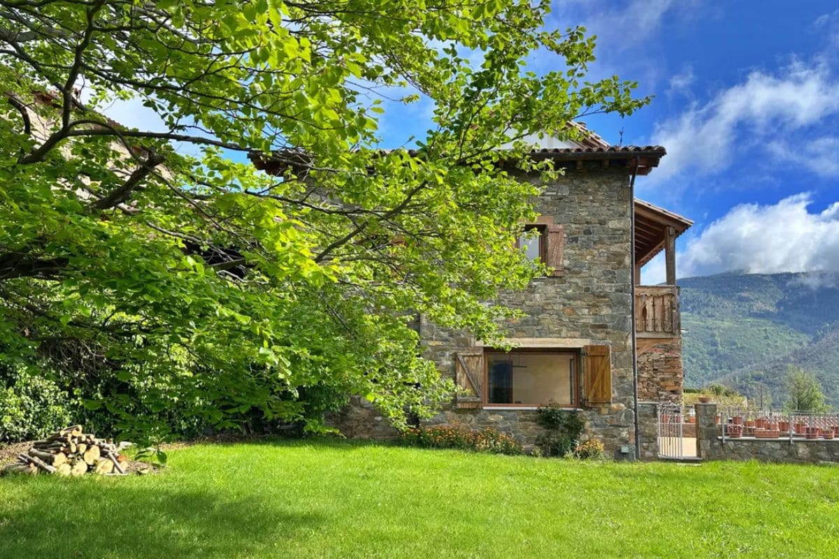 Casa unifamiliar a la Vall de Camprodon amb vistes obertes
